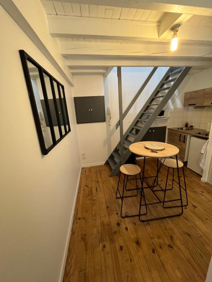 Logement Au Coeur De Dole Bagian luar foto