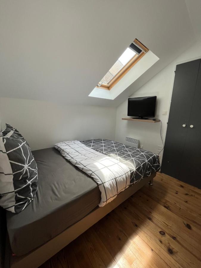 Logement Au Coeur De Dole Bagian luar foto